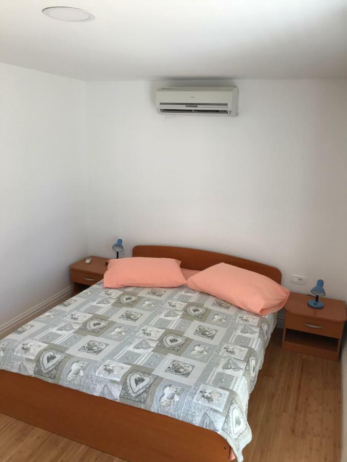 Apartment Mila Srima Esterno foto