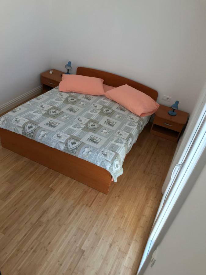 Apartment Mila Srima Esterno foto